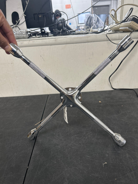 Deli Automotive 18-inch Lug Wrench,Universal Heavy Duty Non-Slip 4-Way Cross Tire Wrench,High Quality Alloy Steel - new